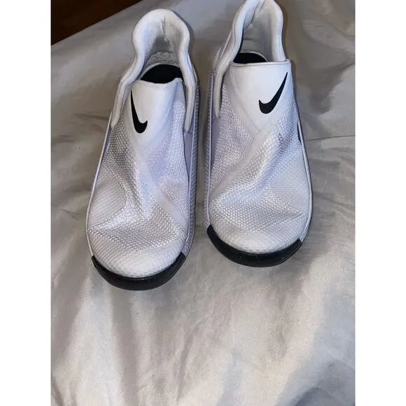 Nike Go FlyEase Sneakers Women's 10.5 White Black Running Shoes DR5540-102 S47 - Image 2