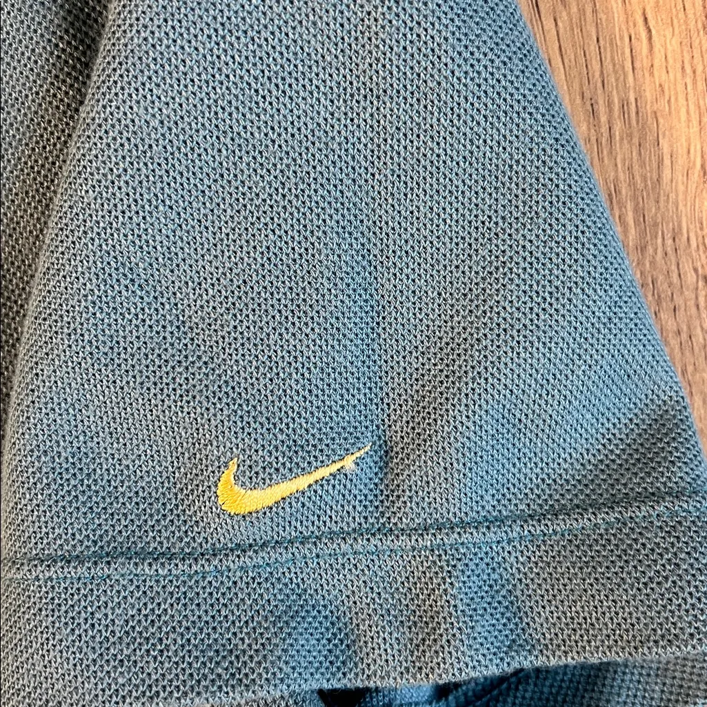 Nike Golf Women's Zip Up Polo Golf Short Sleeve Blue Shirt Size Small - Image 3