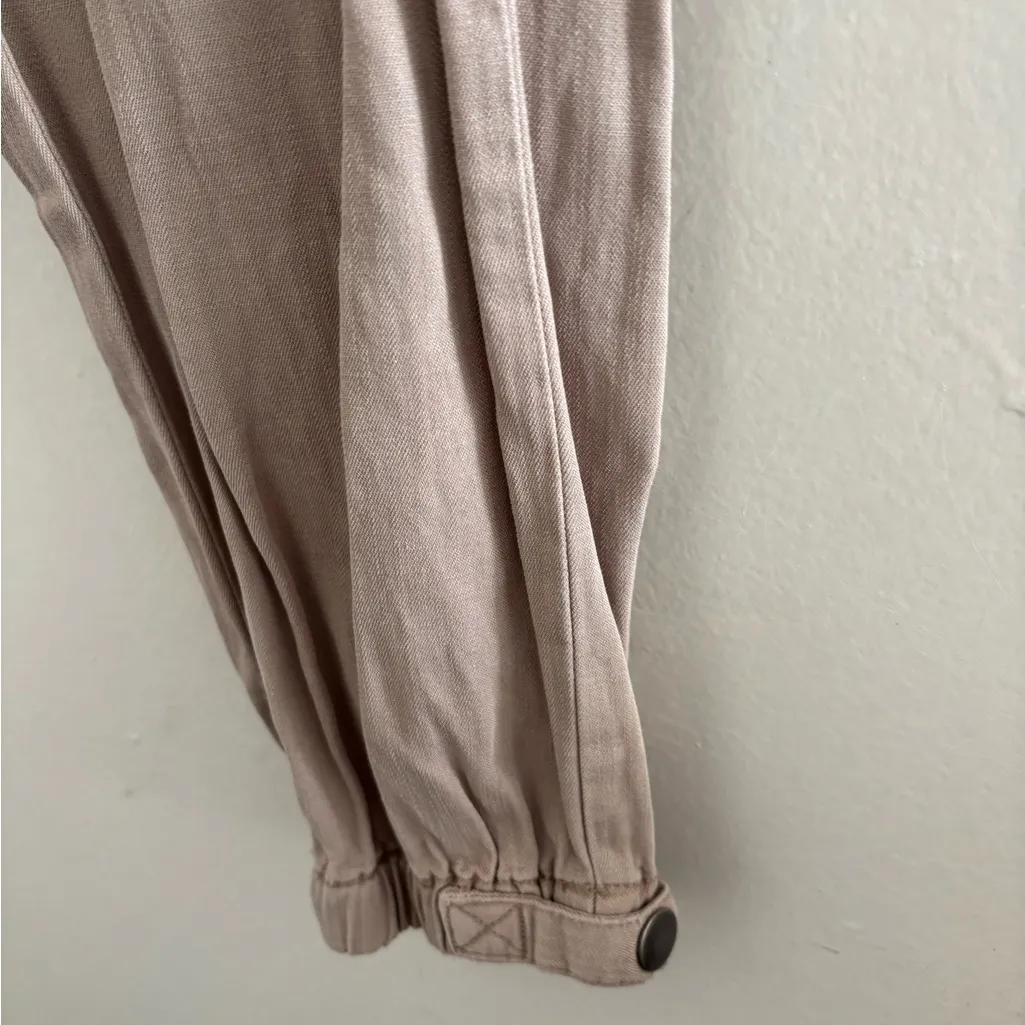 Carly Jean Los Angeles Cream and Tan Joggers - Image 5