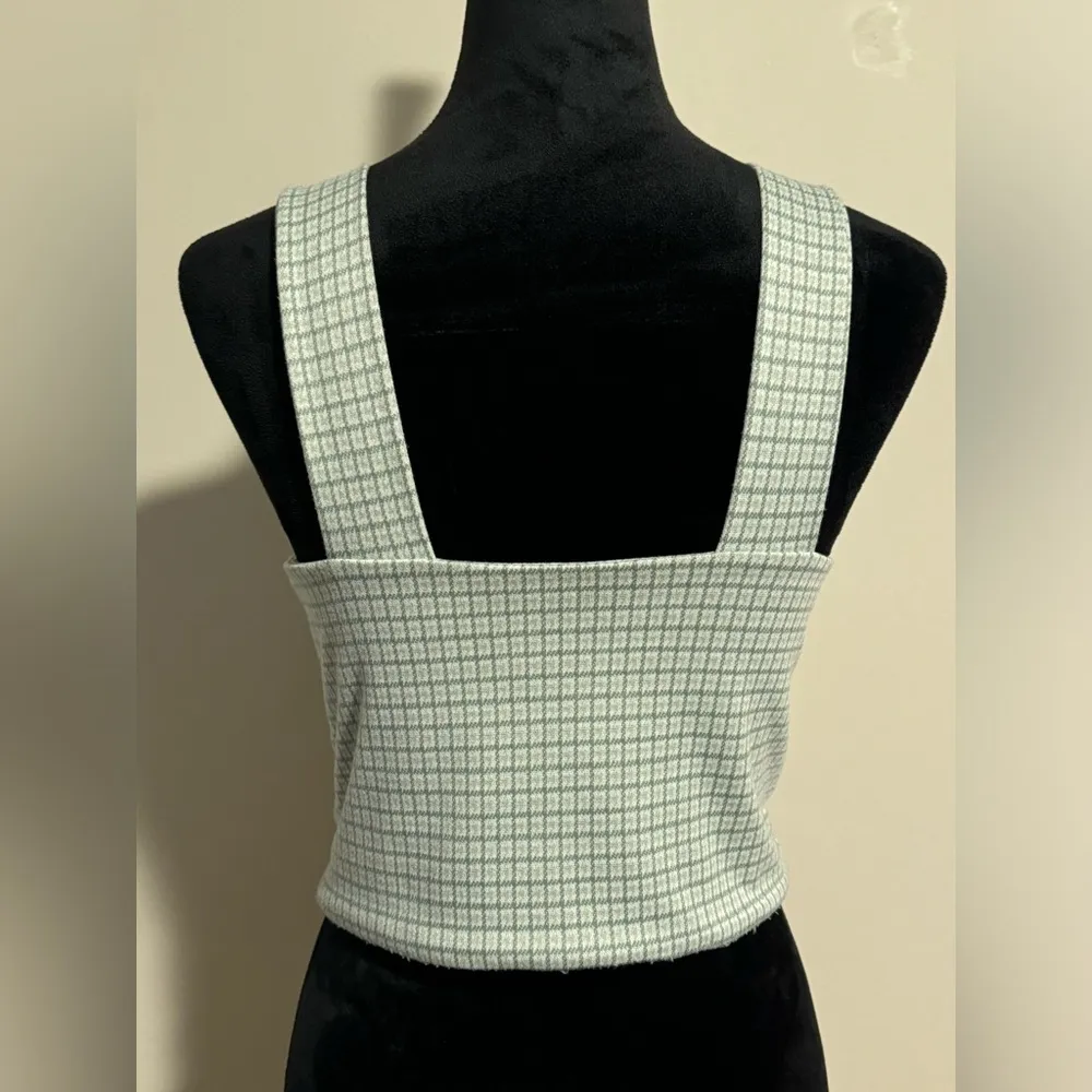 EUC American Eagle Green and White Knit Square Neck Gingham Tank Top Size Medium - Image 4