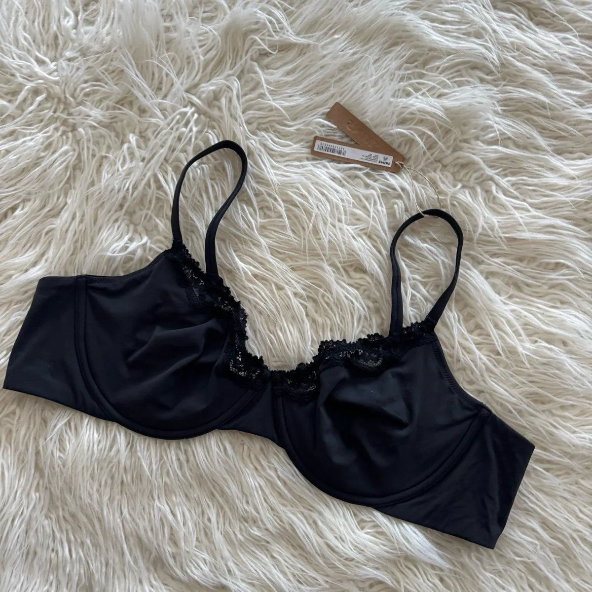 Skims Fits Everybody Lace Underwire Bra Onyx Size 44B - Image 4