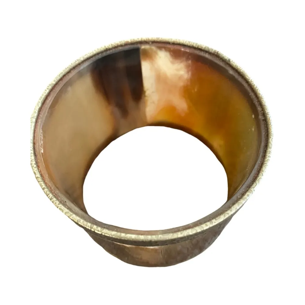 Old, Vintage lucite bracelet in amazing tortoise shell like design. Tan - Image 4