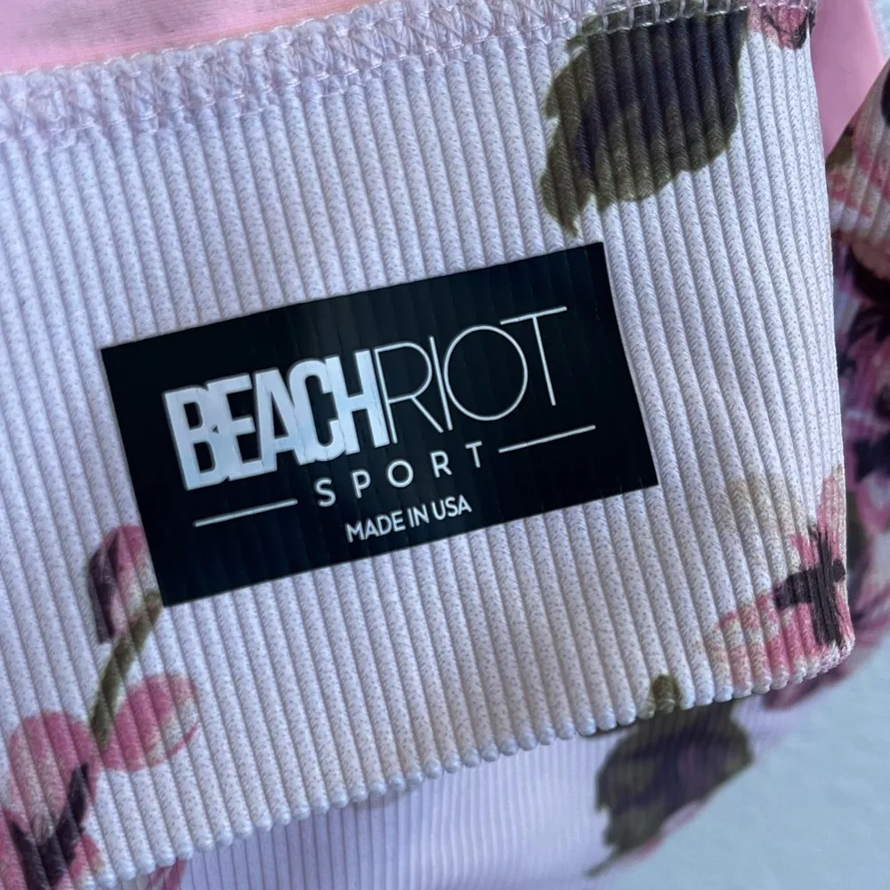 Beach Riot Leah Sports Bra Pink Floral Small - Image 5