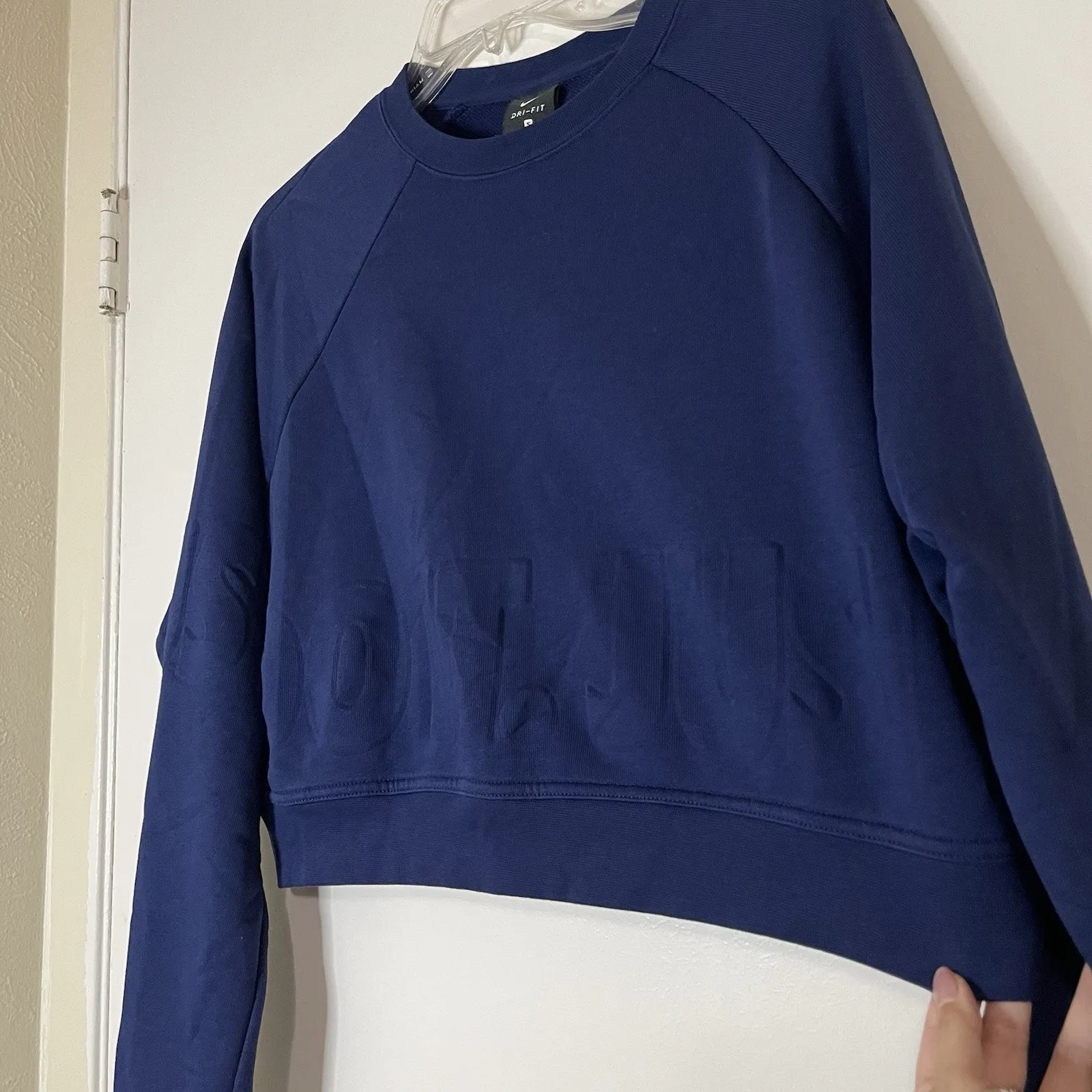 NIKE blue crew neck pullover cropped long sleeve sweatshirt size Small - Image 2