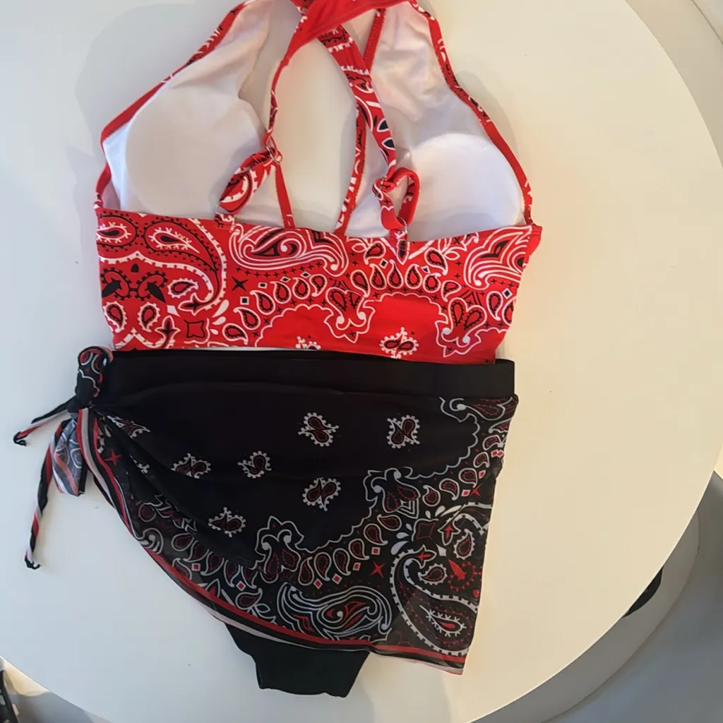 Bandanna bikini size large halter back - Image 4