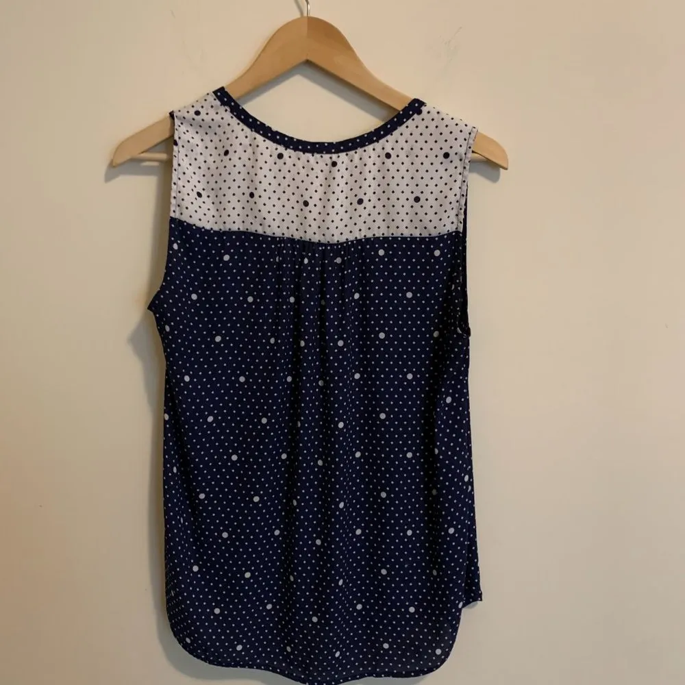 41 Hawthorn Sleeveless Blouse Blue White - Image 3