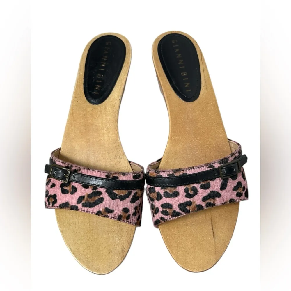 Gianni Bini Christy Leopard Print Calf Hair Wooden Base Slide Kitten Heel Sz 8.5 - Image 2