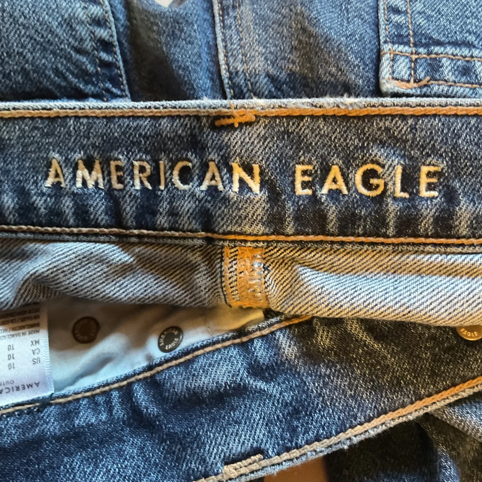 American Eagle High Waisted Frayed Hem Straight Leg Denim Jeans Whiskers Size 10 Blue - Image 11