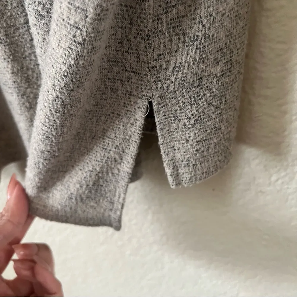 Caution to the Wind long sleeve tunic top Size Large - Image 7