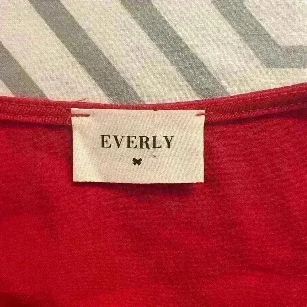 Women’s Red Everly Sleeveless  Blouse - Image 3