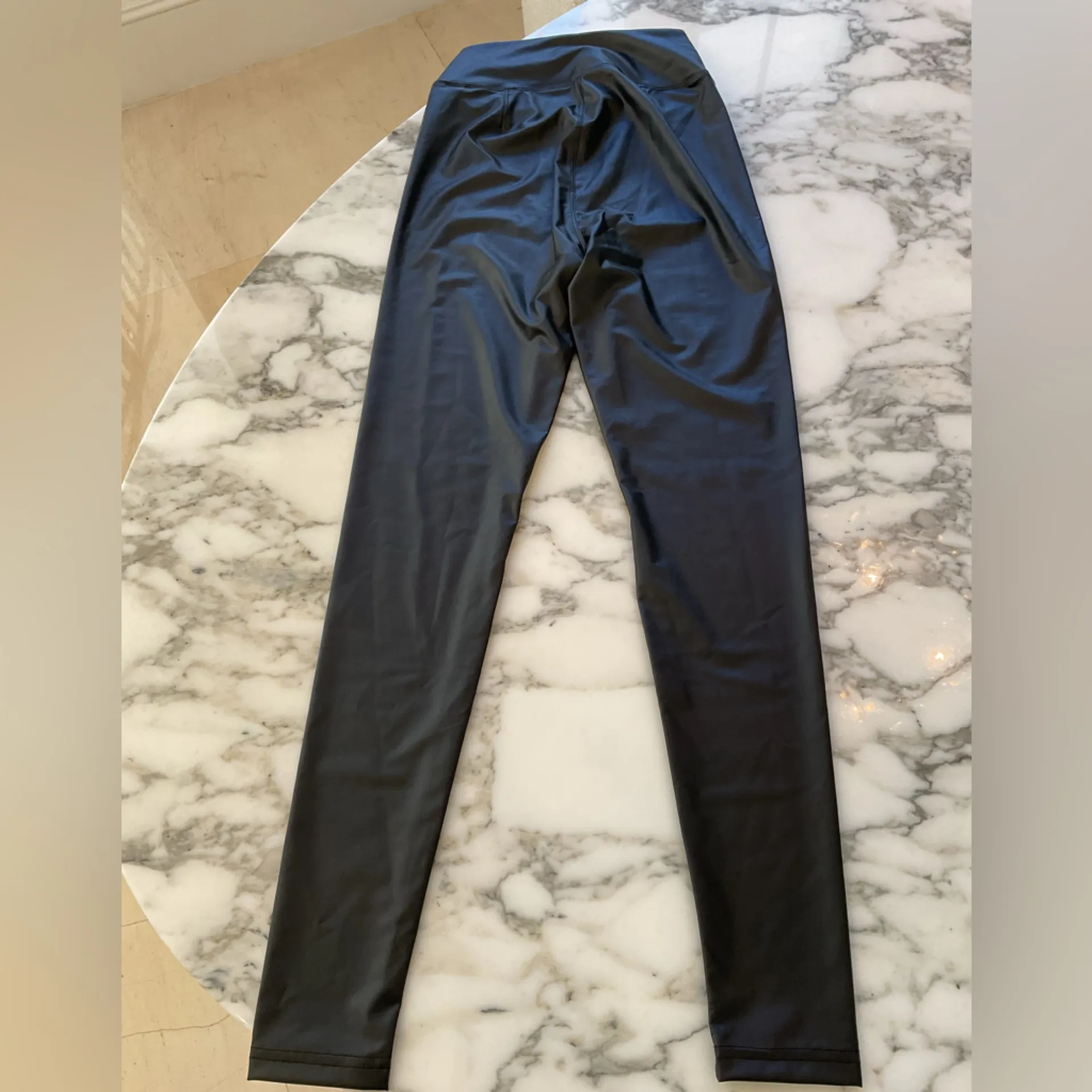 NWOT Aerie Offline Real Luxe Black Faux Leather Legging Sz Small - Image 5