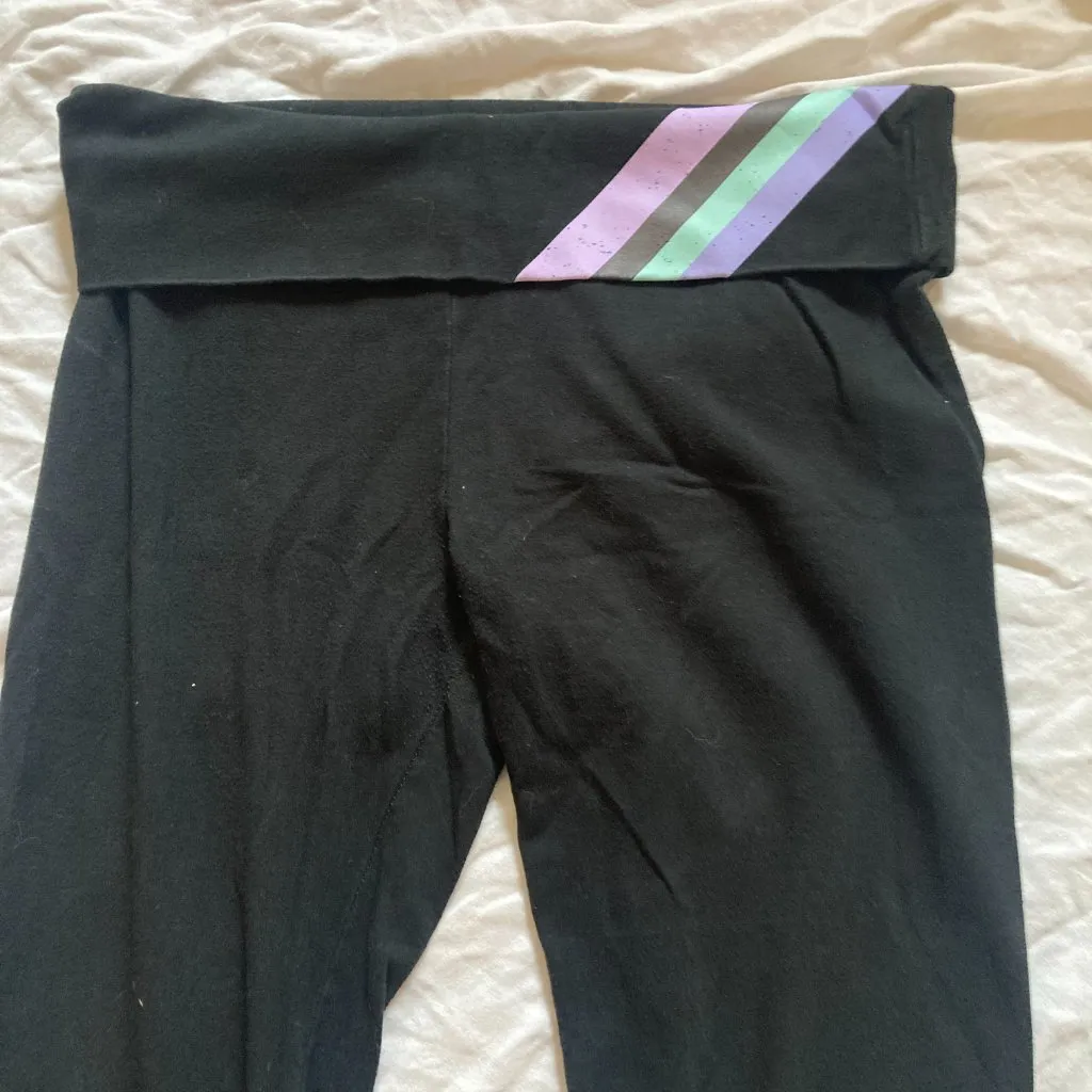 Victoria's Secret capri yoga pants with fold over waistband - Image 2