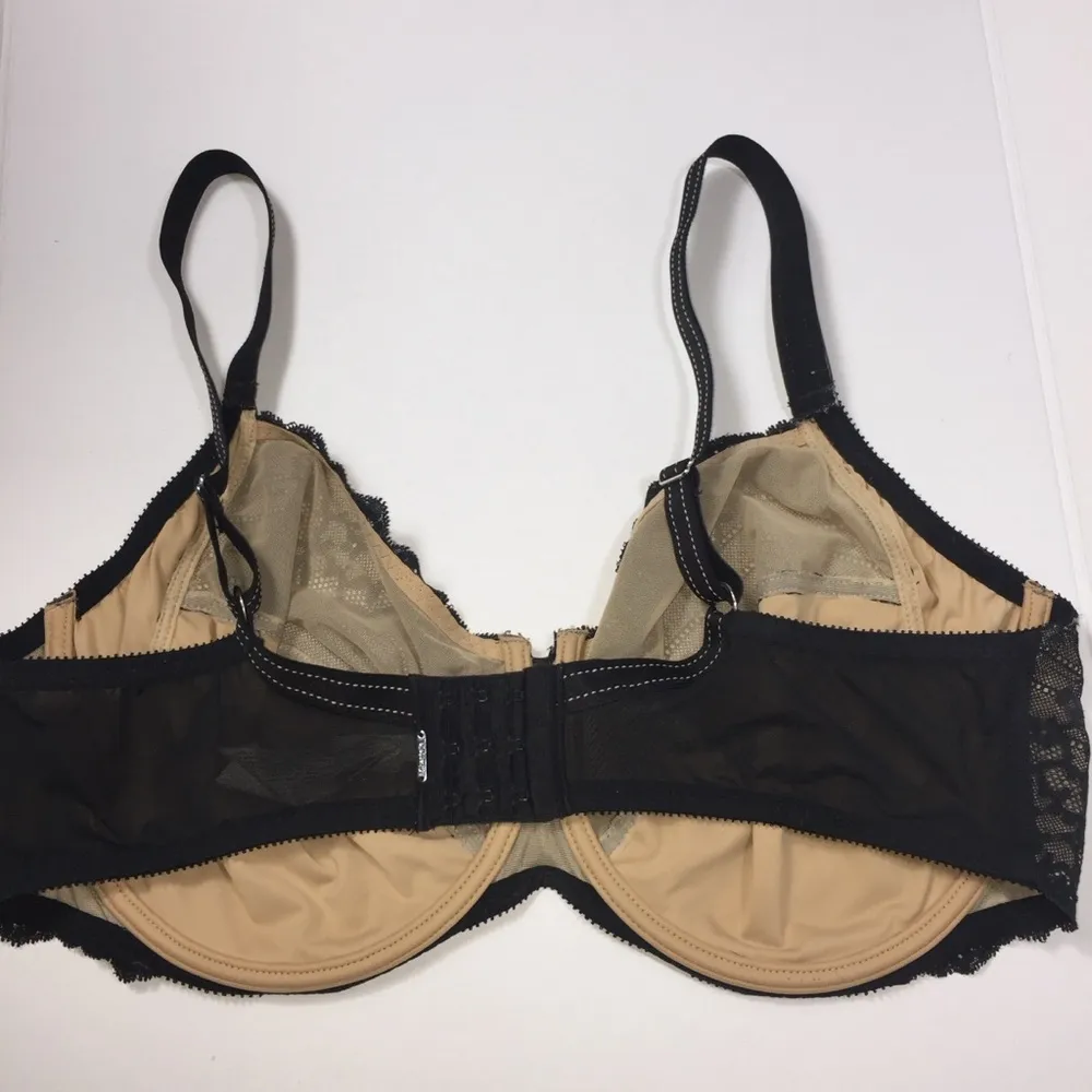 Chantelle Lace Bra 42DDD - Image 9