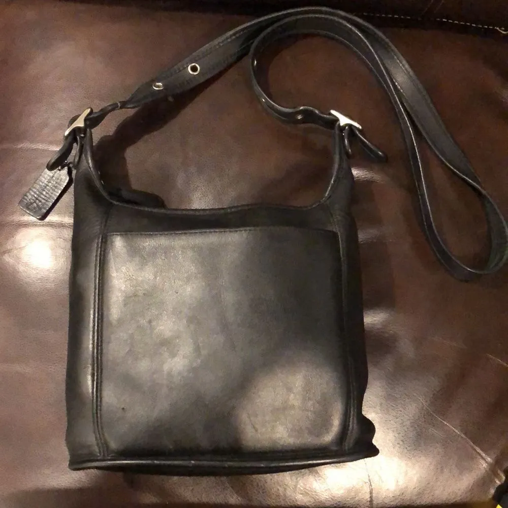Vintage  Black Leather Bleeker Slim Duffle Feeder Crossbody Shoulder Bag - Image 15