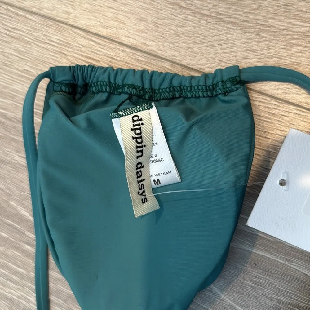 BNWT Dippin Daisys Christina Green Envy Tie Bandeau Bikini Top Size Medium - Image 7