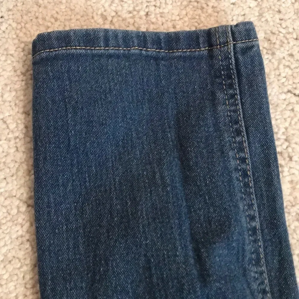 Forever 21 Medium Wash Denim Jeans - Image 4