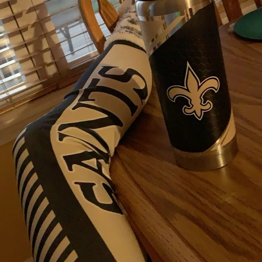 New Orleans Saints black and gold striped leggings S - Image 2