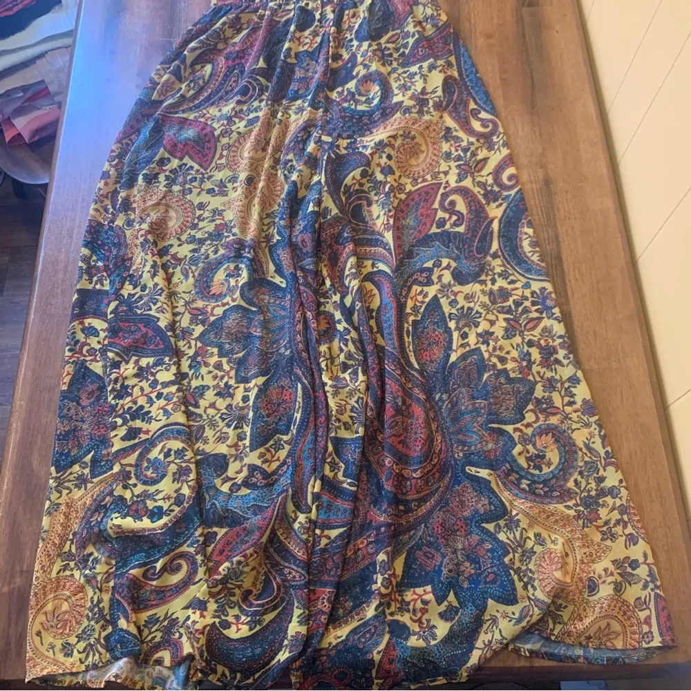 Anthropology Ranna Gill Jumpsuit 12 Paisley pattern Georgia Wide Beaded top Gold - Image 5