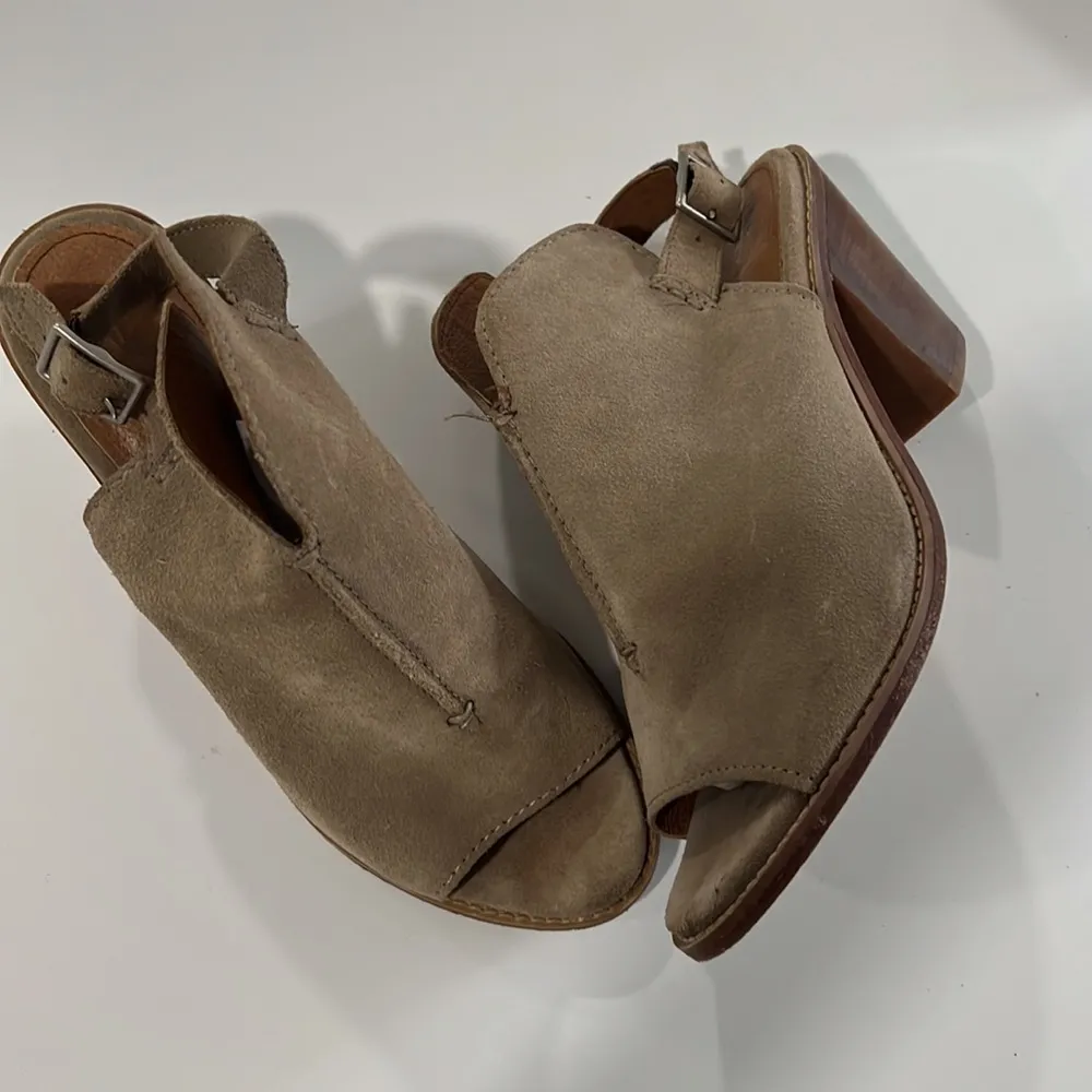 FRYE Tan Peep Toe Sandals Leather Booties 9.5 Women’s Sling back Block Heel Shoe - Image 4