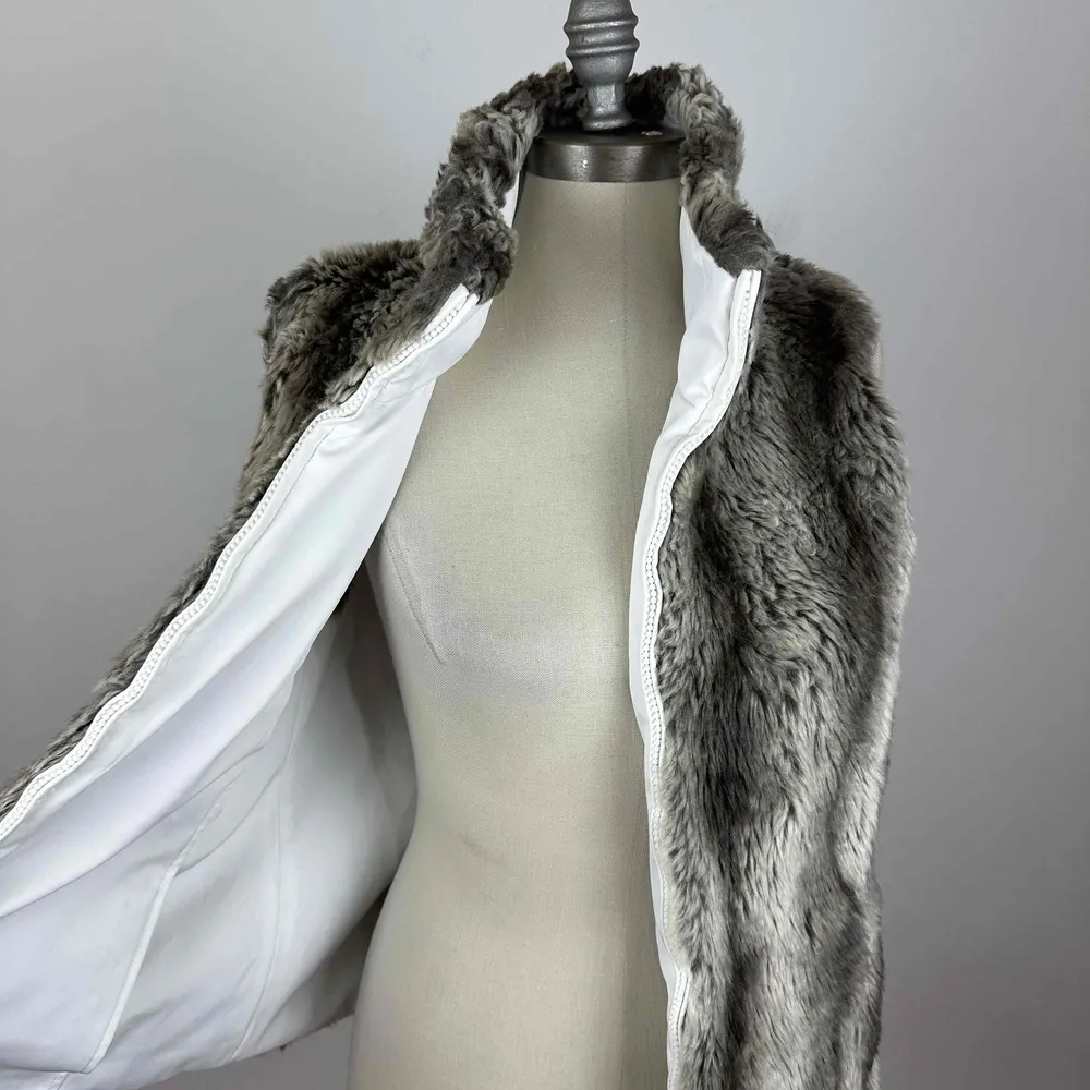 Kristen Blake White Faux Fur Zip Front Reversible Puffer Vest Size Small Brown - Image 3