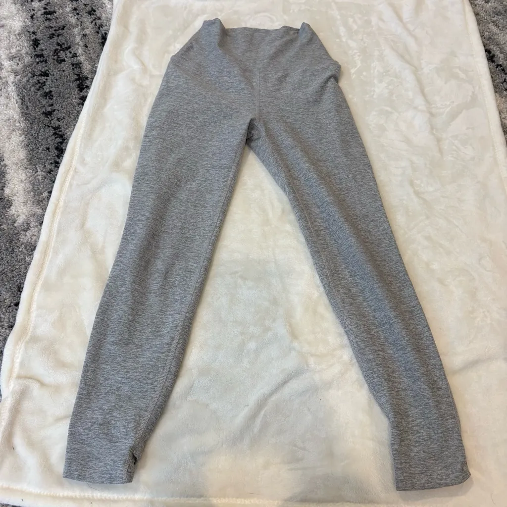 Beyond Yoga Small/XS Lot Tank and 2 Pairs of Cropped Leggings - Image 8