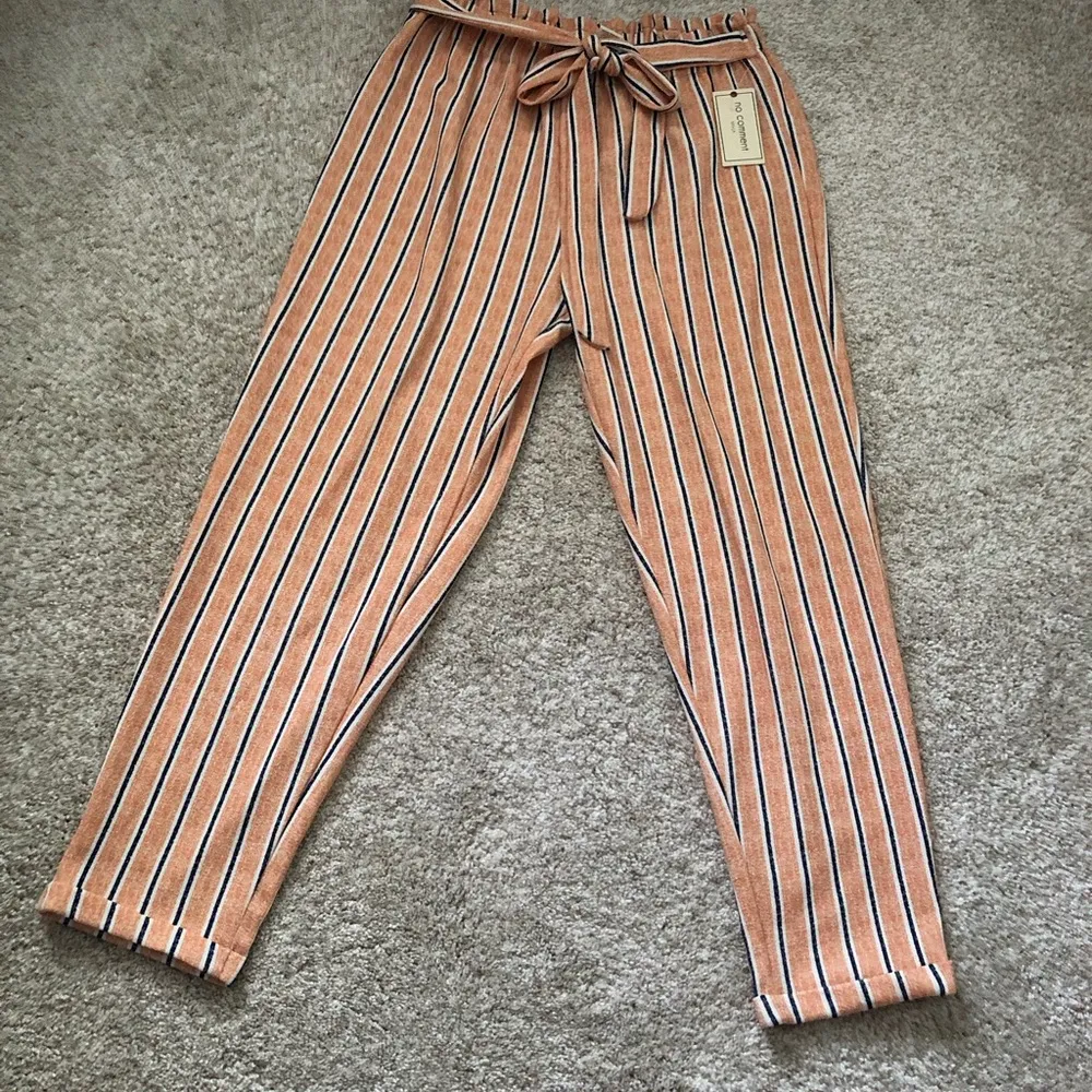 New  NY.LA strip pleated waist elastic waist pants, size xl - Image 3