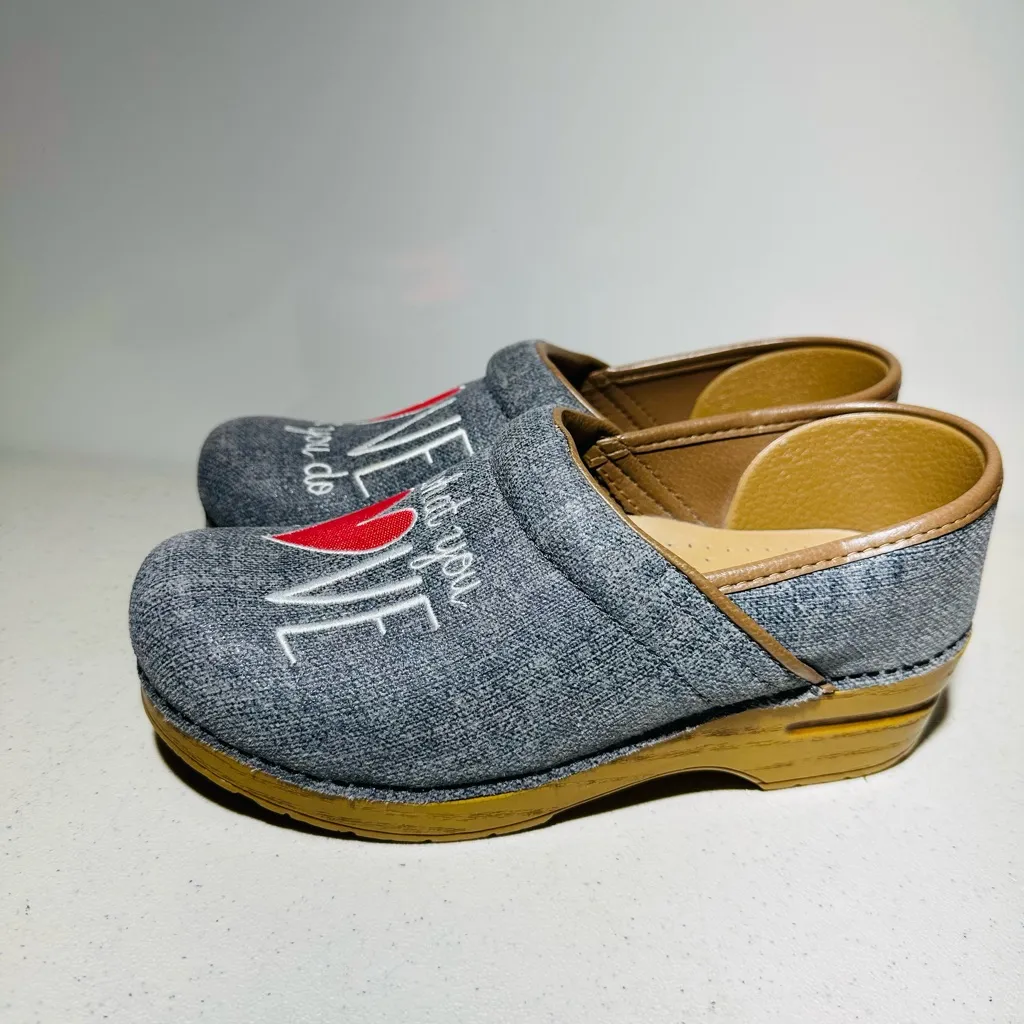 Dansko Women's Twin Pro Clog size 38 - Image 4