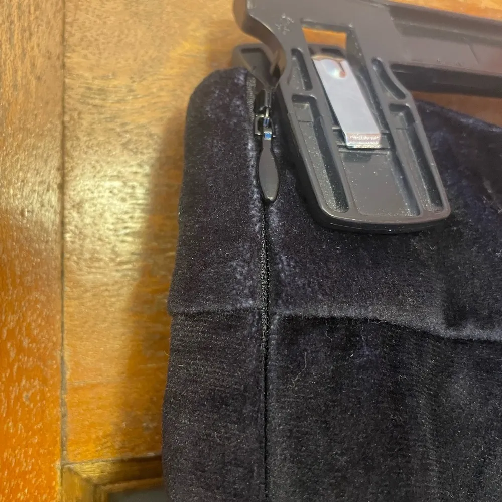 Farm Rio Benicia Wide Leg Black Velour Pull On  Elastic Waist Pant Hearts Motif - Image 5