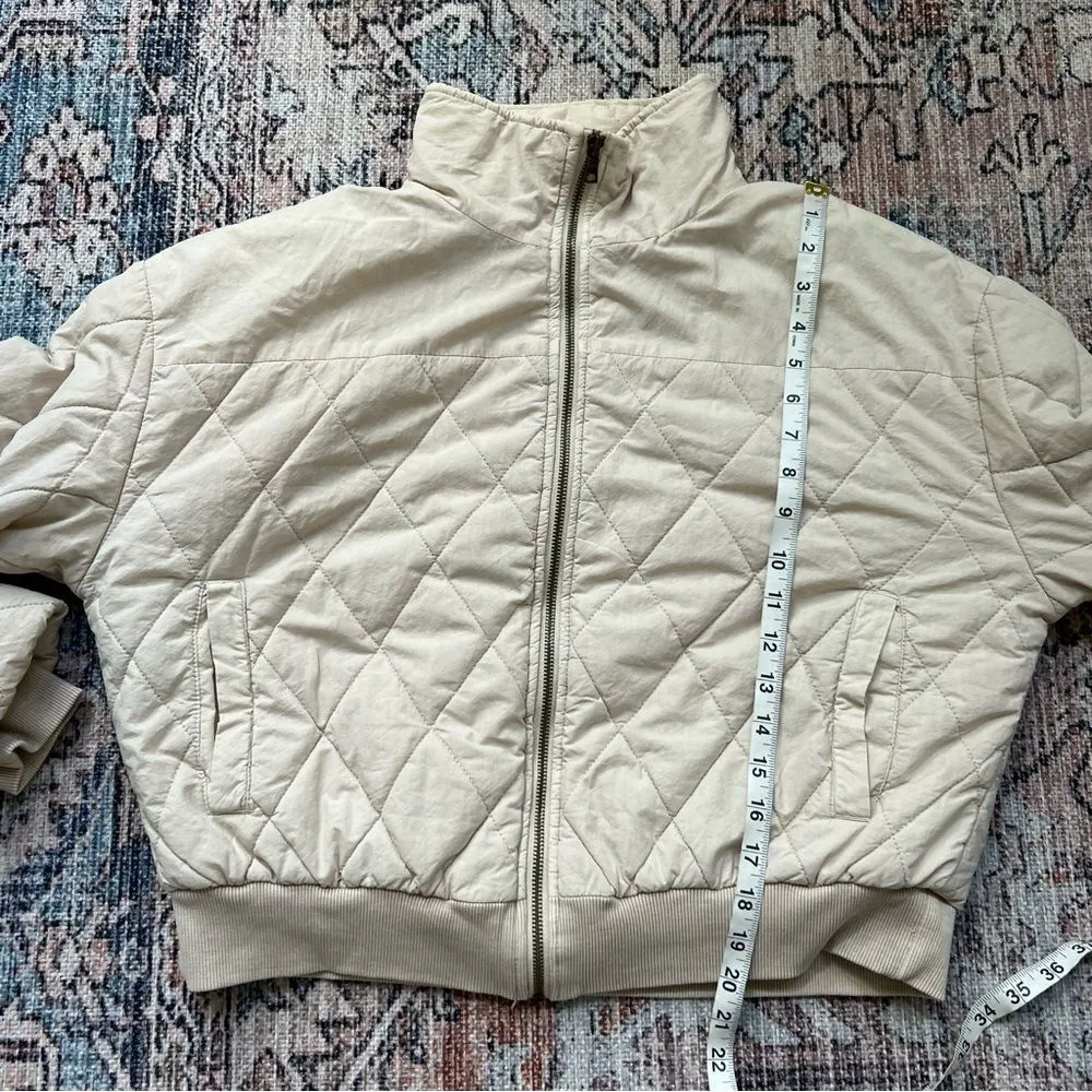YFB Young Fabulous & Broke Cream Quilted Puffer Jacket Cropped Coat Size Small - Image 8
