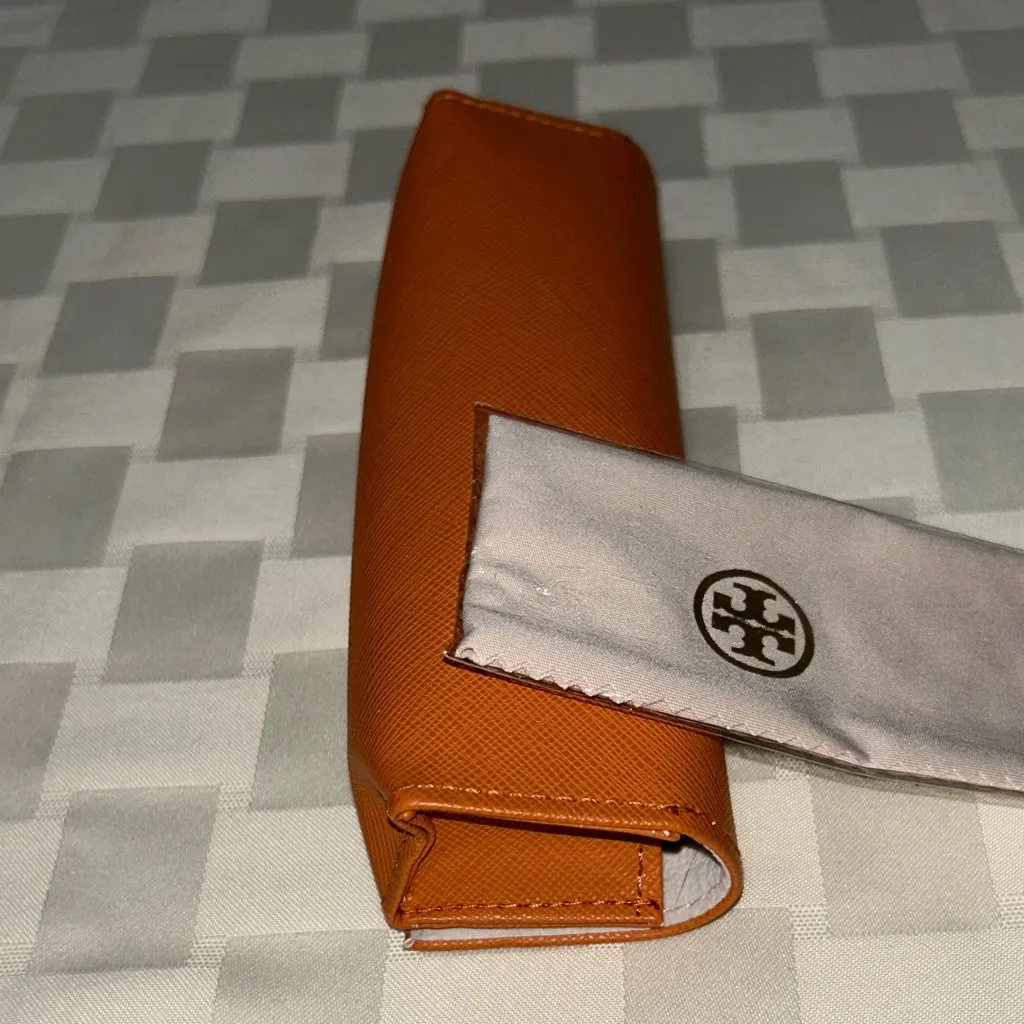 Tory Burch Burnt Orange Leather Eyeglass Case - Image 3