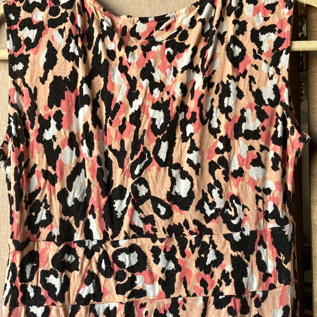 FINAL MARKDOWN Apt. 9 Petite dress with Pink and Black Floral Design petite med - Image 9