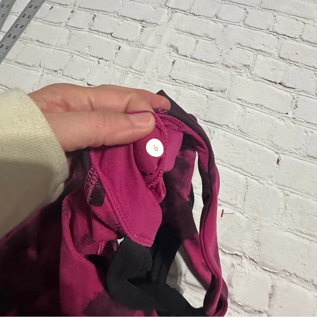 Lululemon tank top size 6 - Image 5