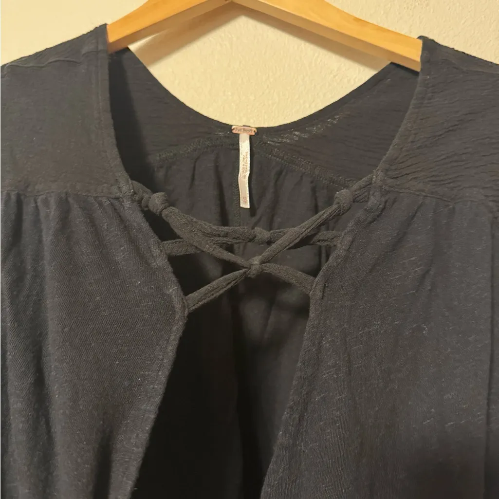 Free People Black Women's Blouse - Image 3