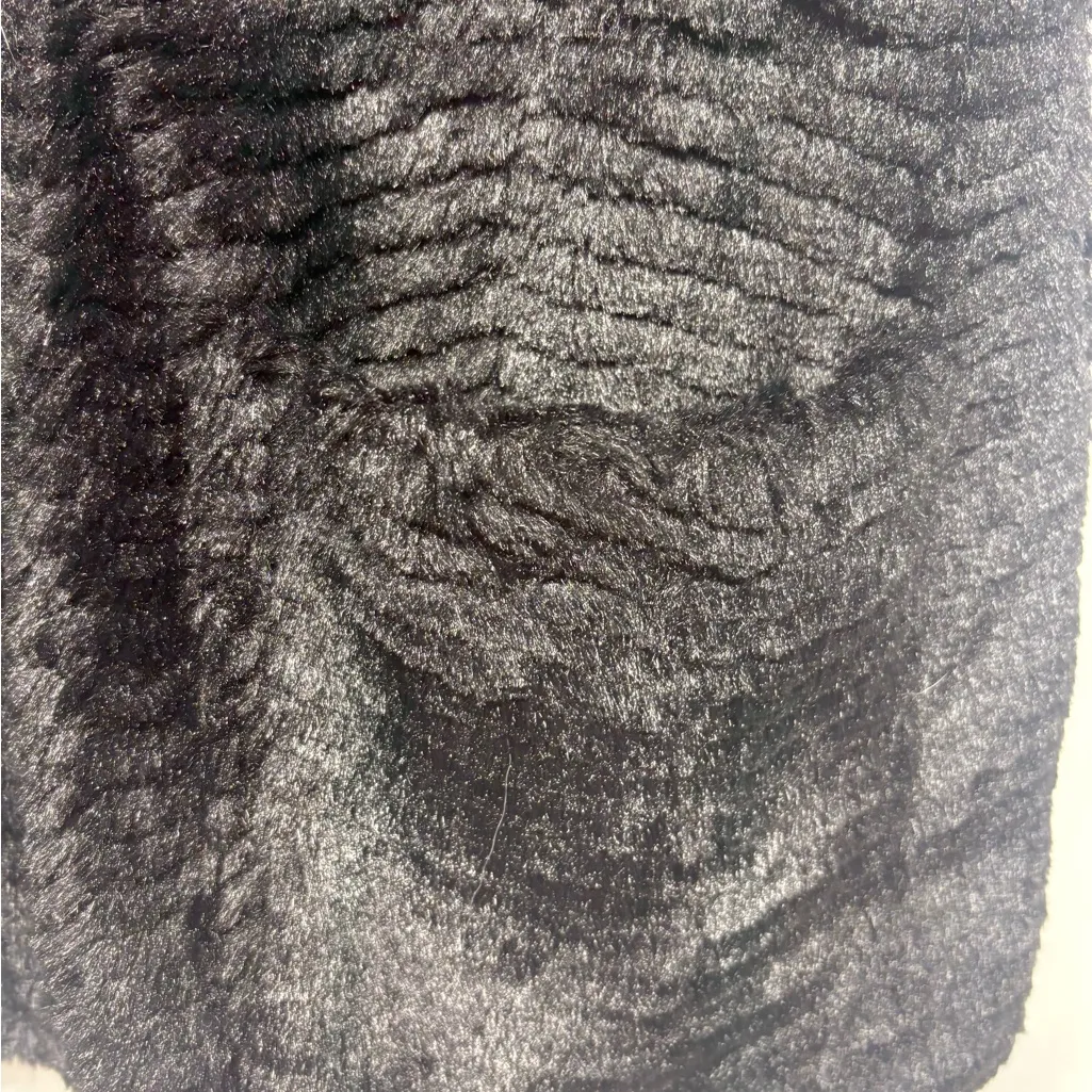 Kim Rogers Luxurious Black vest - Image 2