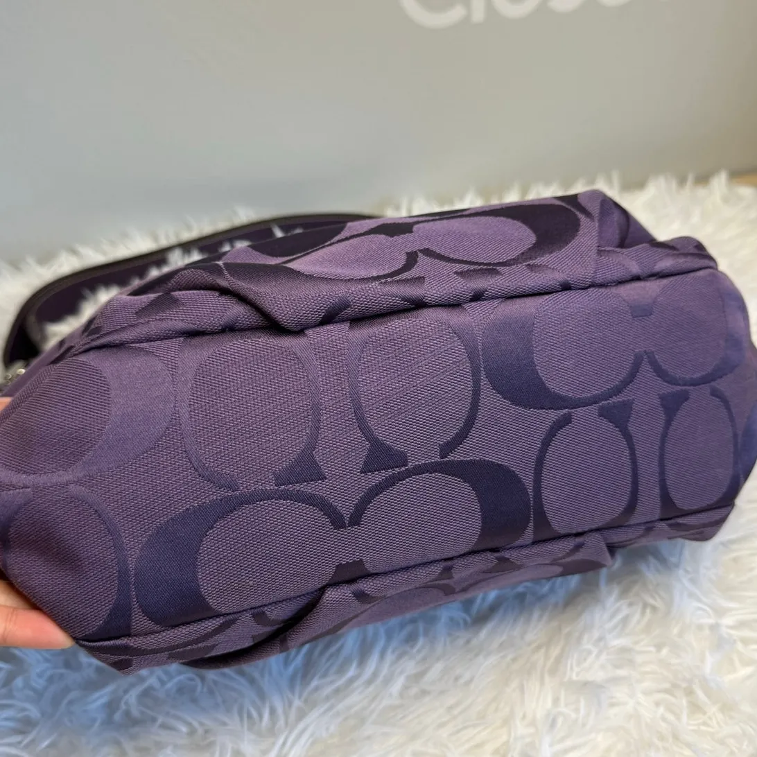 COACH 2010 Purple Signature Duffle Shoulder Bag - Image 6