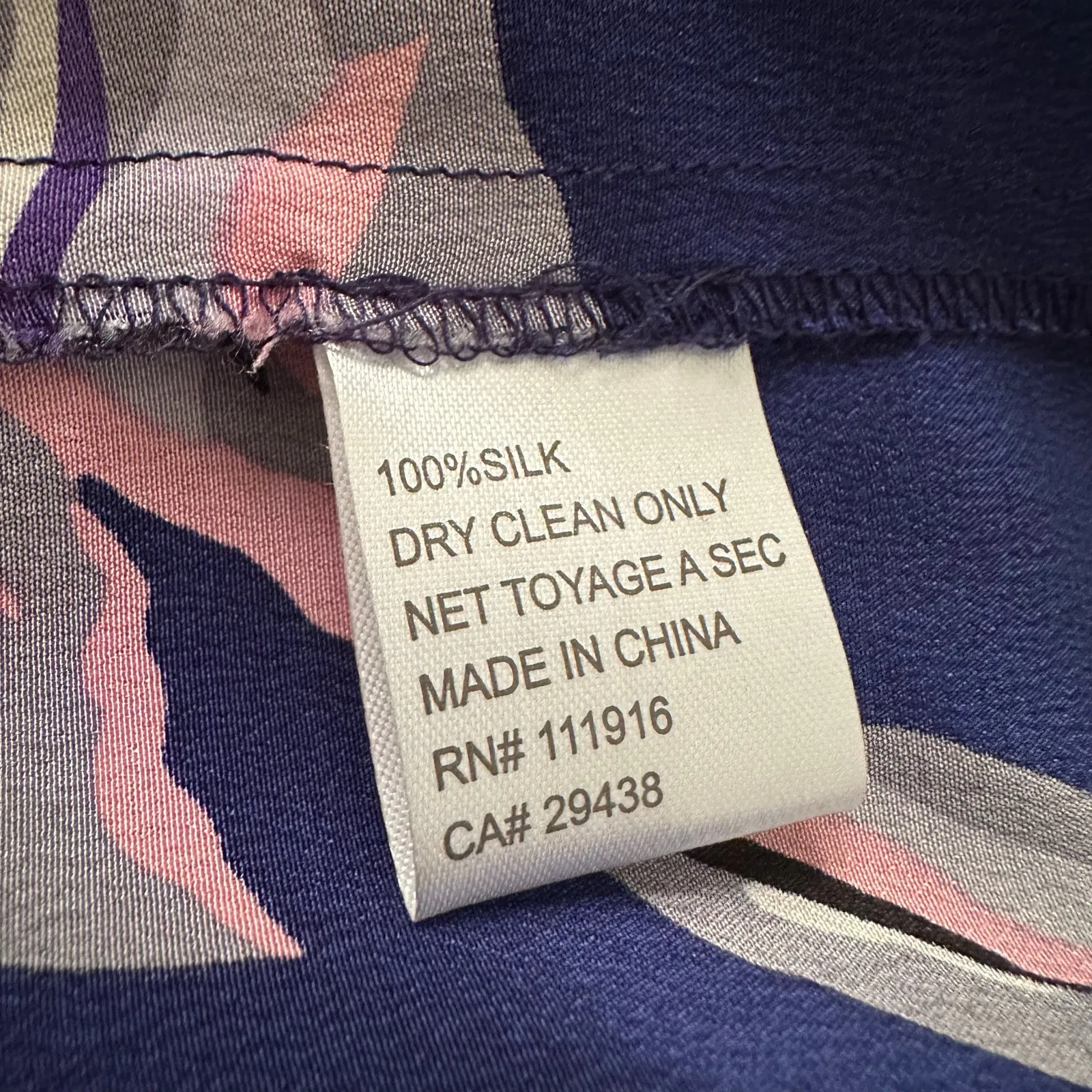 Yumi Kim navy blue floral silk 3/4 sleeve top size XS - Image 7