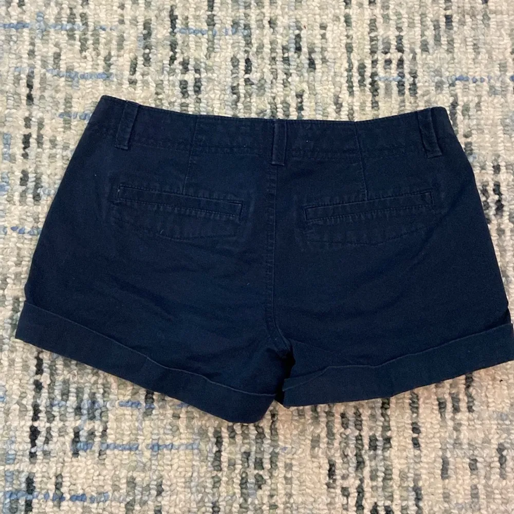 3 1/2 inch Navy Khaki shorts - Image 3