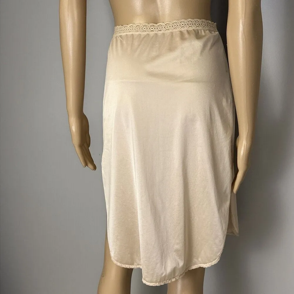 Vintage Lorraine Half Slip Size Small Beige High Slits Lace Nylon Stretch Lace - Image 5