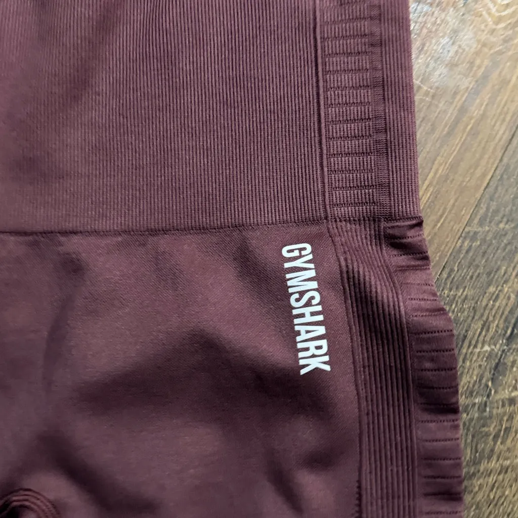 Gymshark Energy Cropped Leggings New with Tags size small Women’s winter berry - Image 7