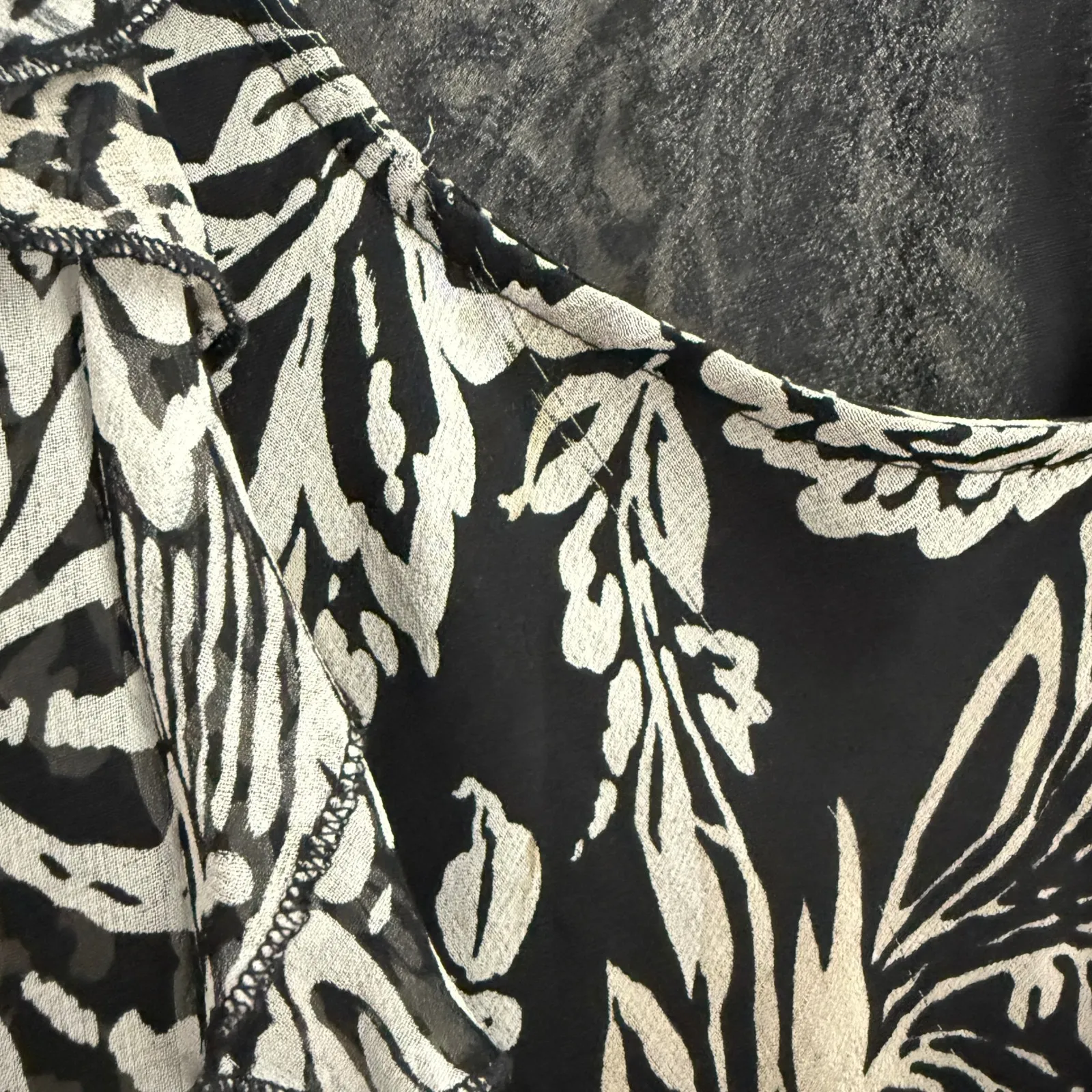 New York City Design Co. VTG Y2K 100% Silk ‎ dark romantic Floral Blouse Size Black Size L - Image 8