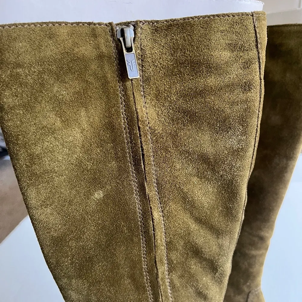 Frye Reed Sz 7M Olive‎ Green Suede Side Zipper Tall Casual Dress Heeled Boots - Image 7