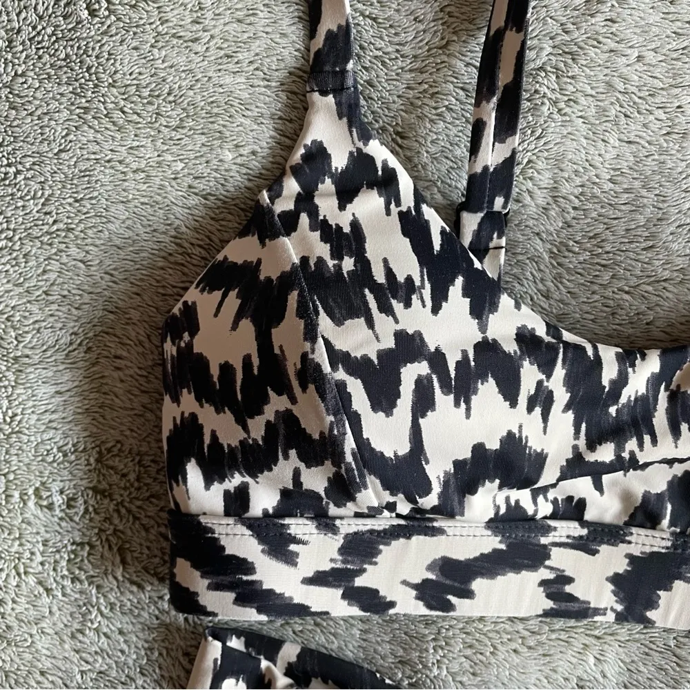 Knix Sunny Scoop Safari Bikini Two Piece Swimsuit Set Size XS - Image 3