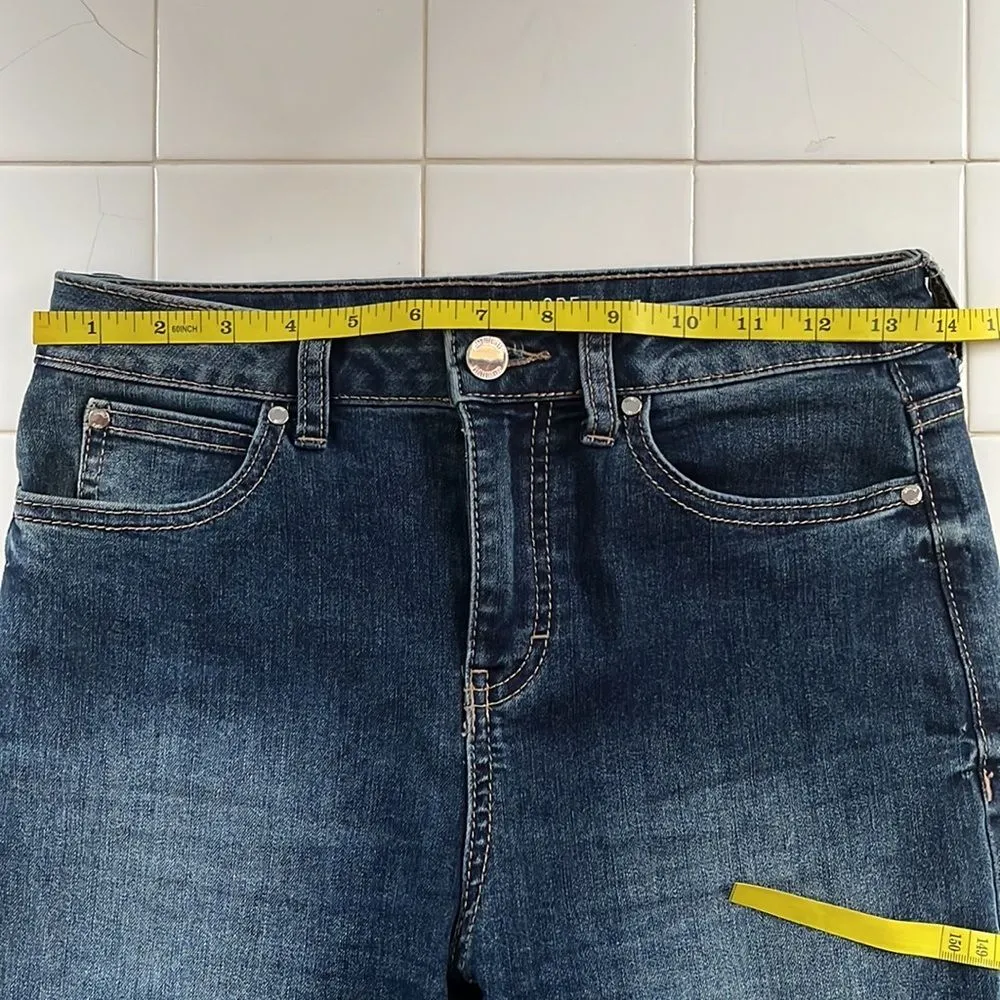 Jennifer Lopez High Rise Skinny Jeans SIZE:  2L - Image 4