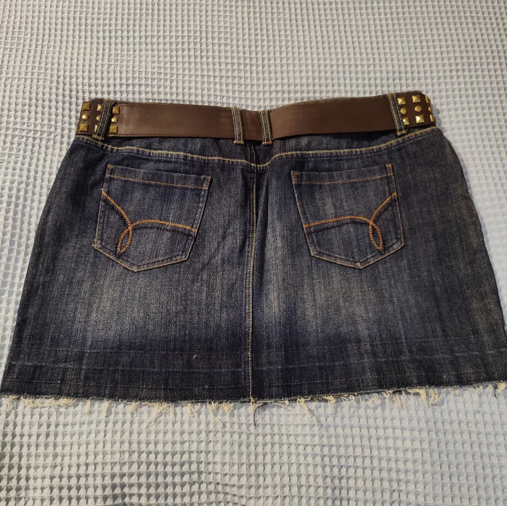 Ladies Apt 9 Denim Mini Skirt - Image 2