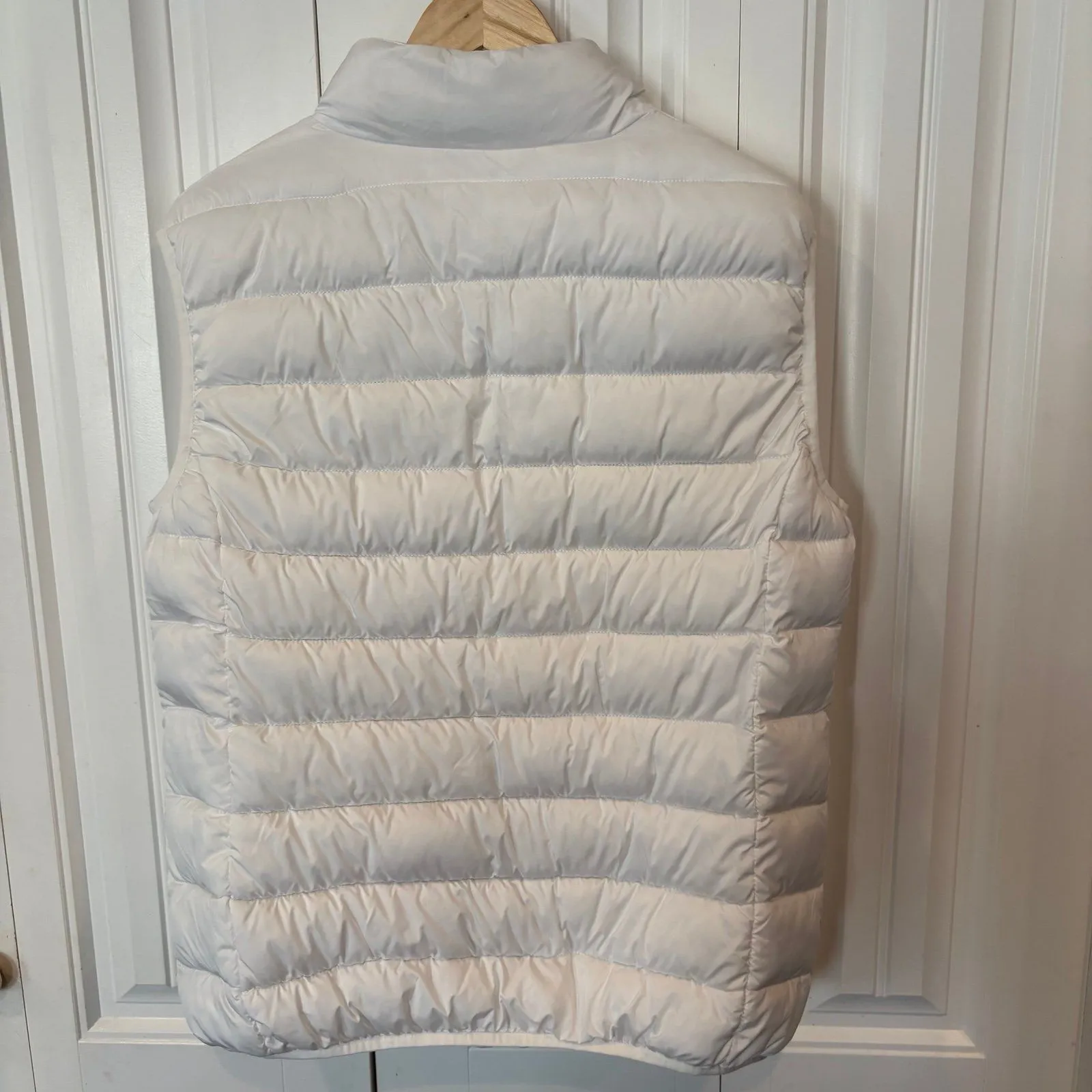 Zyia White Vondelpark Puffer Vest‎ Size XL - Image 2