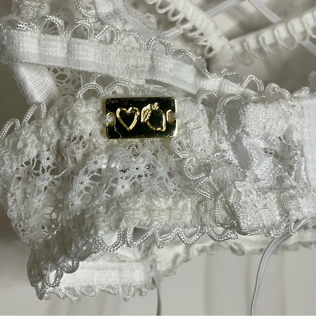 For Love and Lemons Strappy Vega
Underwire Bra In White Size XS - Image 5