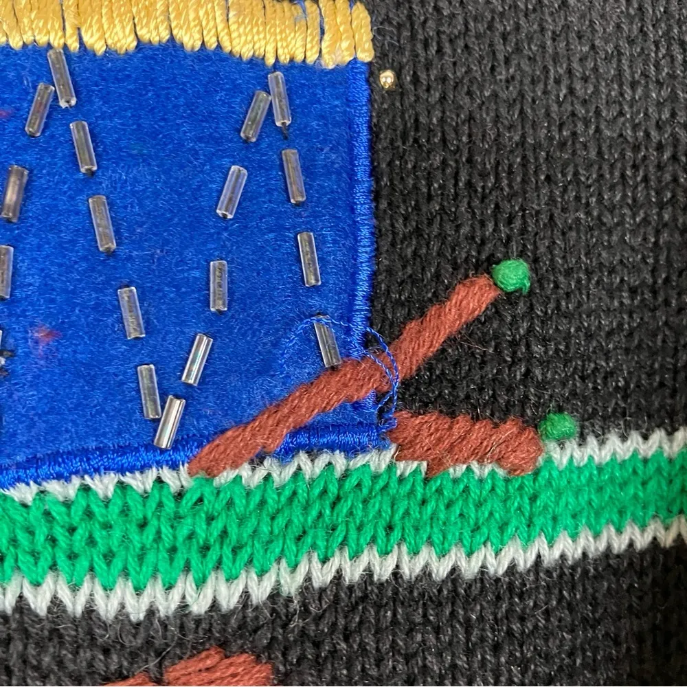 OHI | Vintage Christmas Sweater Nutcracker Santa's Workshop Toys Black Size M - Image 5