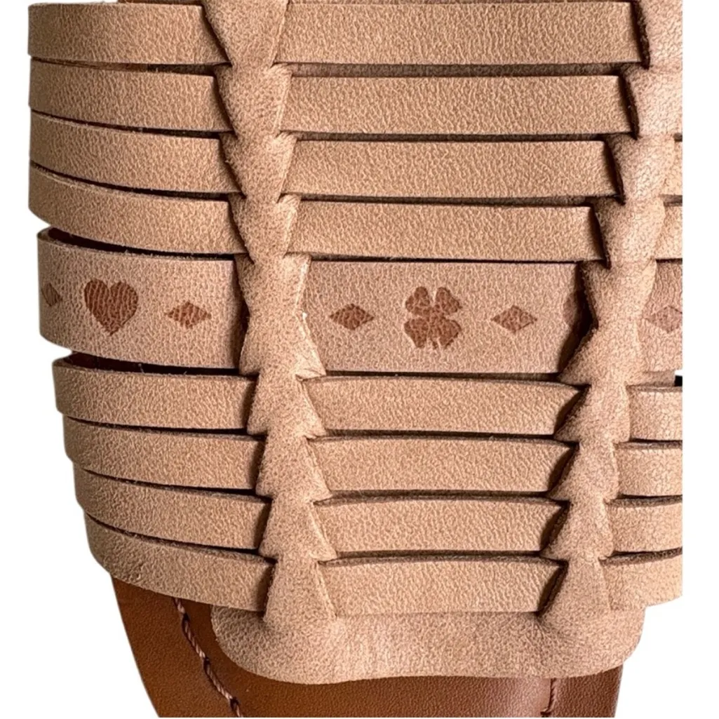 Like New Lucky Brand Leather Baneen
Woven Sandals Peace Heart Clover Tan Size 8 - Image 6