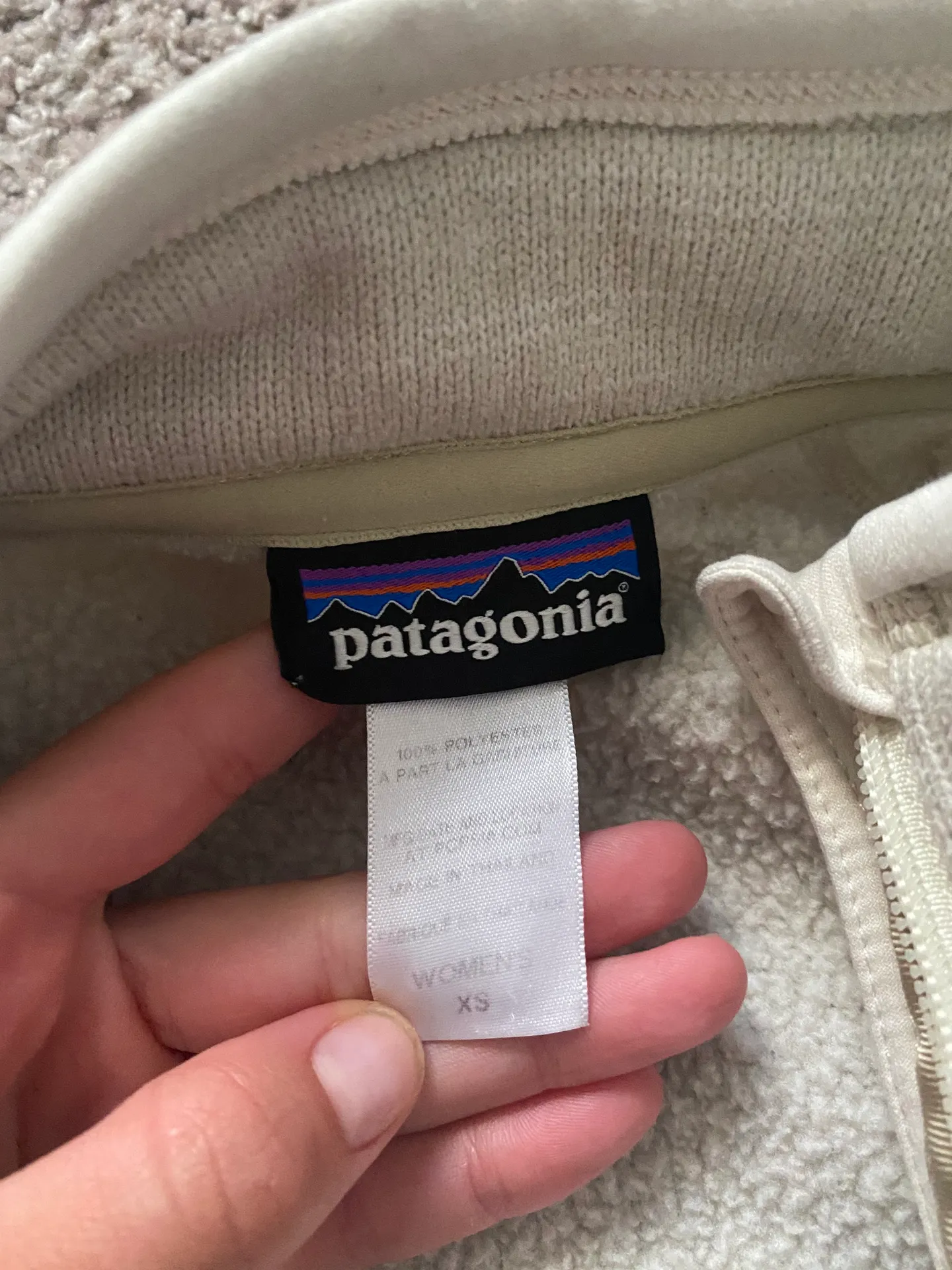 Patagonia Zip Up Jacket - Image 4