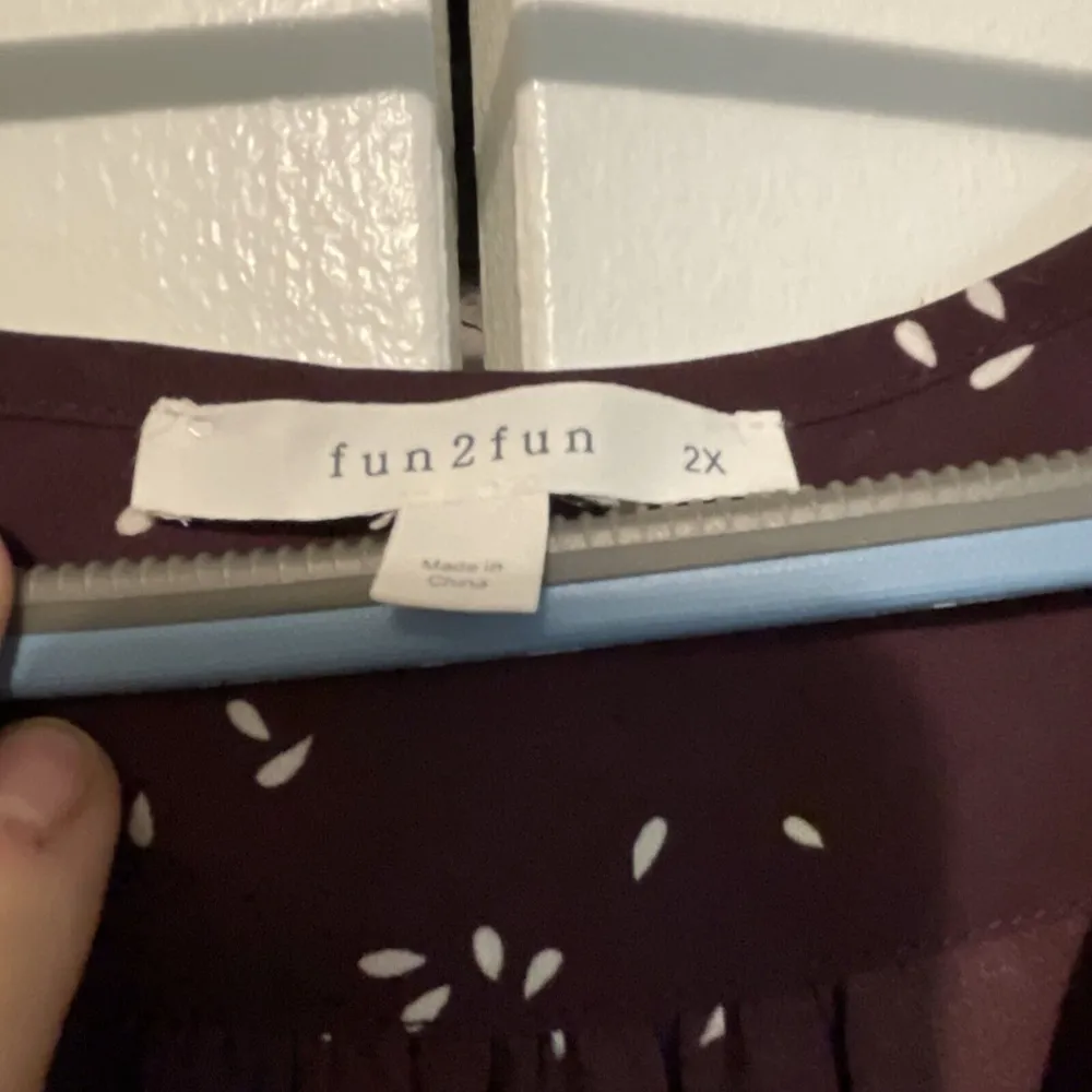 EUC Fun 2 Fun Flutter Sleeve Pleated Front & Back Purple Blouse Size 2X - Image 4